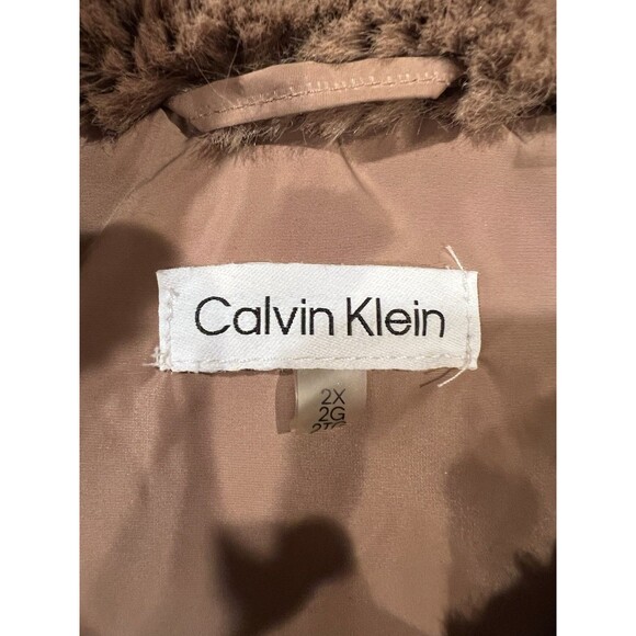 Calvin Klein Plus Size Faux-Fur-Trimmed Quilted Puffer Vest Size 2X - Picture 6 of 8